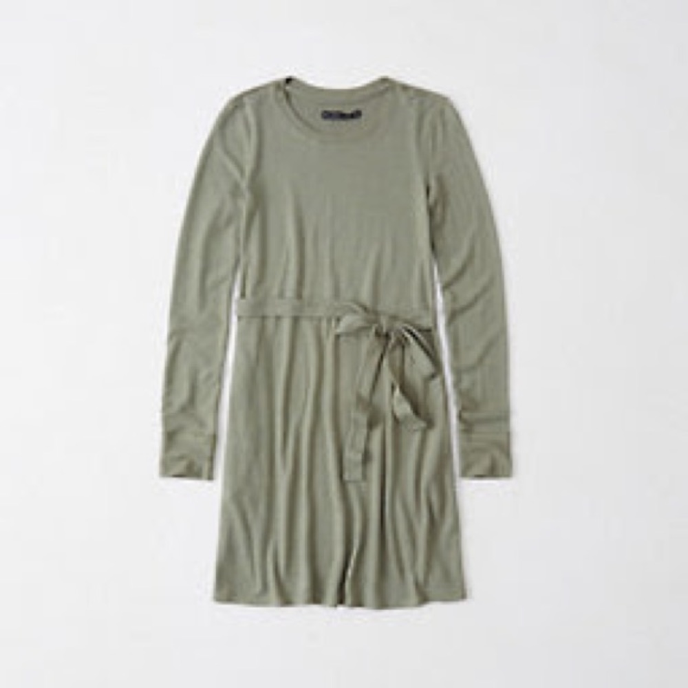 Abercrombie & Fitch Belted Cozy Dress